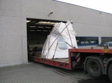Cockpit delivery at warehouse