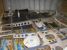 Cockpit floor